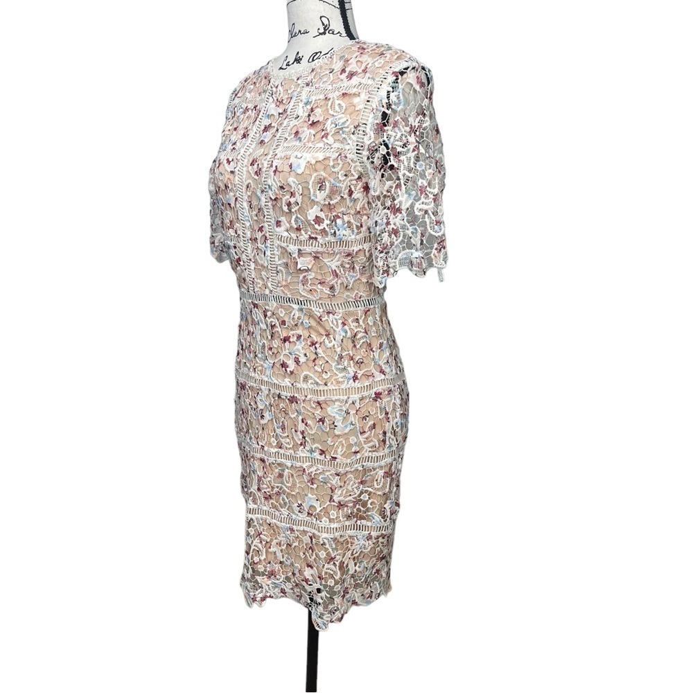 Fab’rik Lace Crochet Overlay Floral Zip Back Mini Dress Size M White Tan Red - Picture 6 of 13